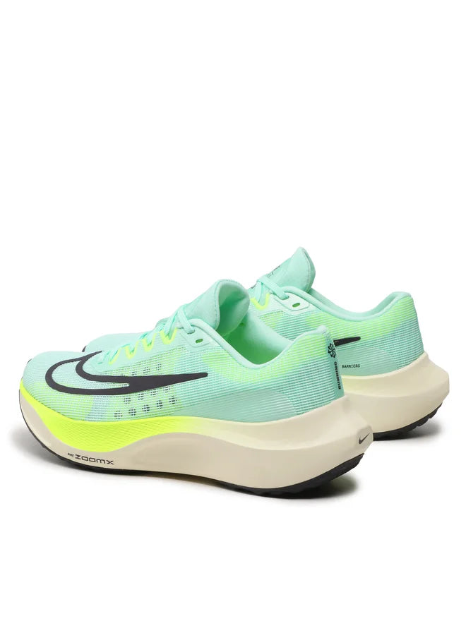 NIKE ZOOM FLY 5